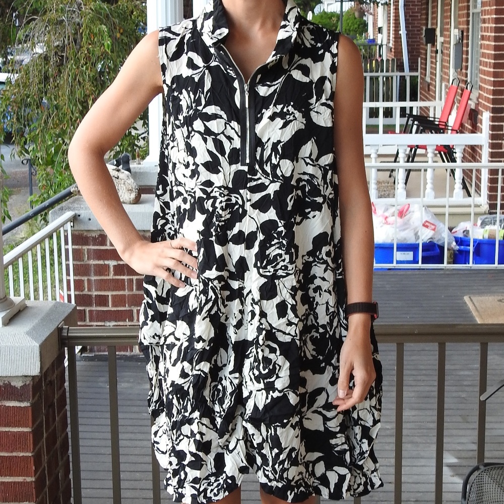 Uber-comfy, balloon-hem Dress size M RARE NWT!